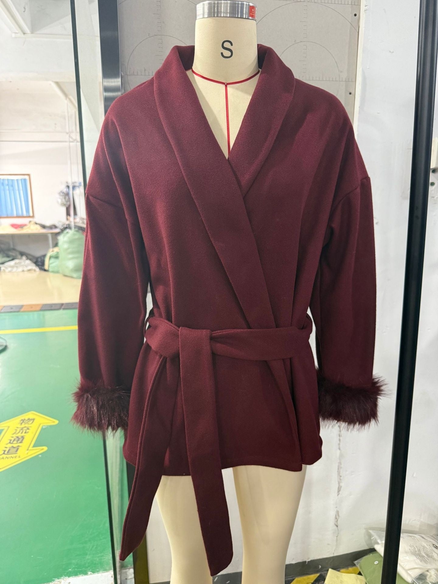 Fur V-neck Lace-up French Woolen Coat